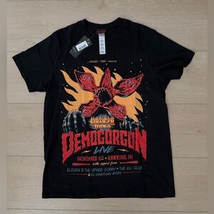 Stranger things Demogorgon graphic T-Shirt mens small